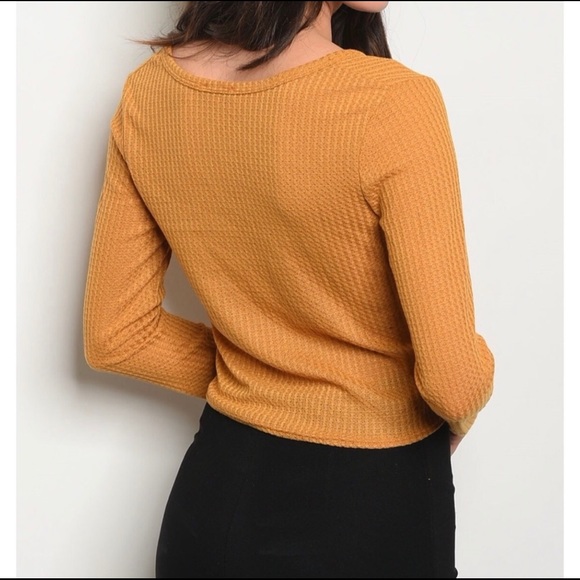 SOLD OUT‼️🆕LONG SLEEVE TOP - Picture 4 of 5